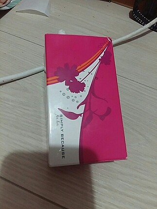 Simple because kadın parfümü avon