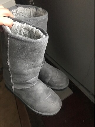 37 Beden gri Renk Ugg bot