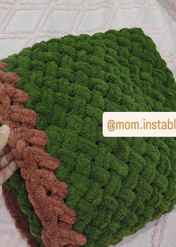 Koyu Yeşil Örgü Çocuk Battaniyesi - Görsel 4