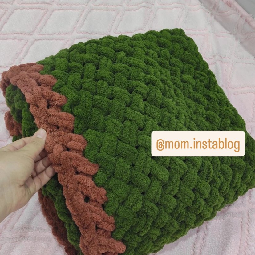 Koyu Yeşil Örgü Çocuk Battaniyesi - Görsel 3