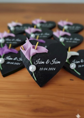 Beyaz Zambaklı Siyah Kalp Nikah Hediyesi - Görsel 3