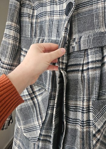 Gri Ekose Düğmeli Midi Kadın Kaban - Görsel 3