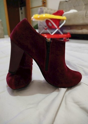Bordo Süet Tokalı Kadın Topuklu Bot - Görsel 2