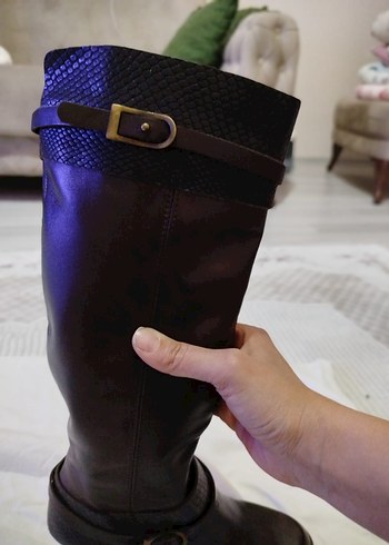 Kahverengi Yılan Derisi Desenli Kadın Dizüstü Bot - Görsel 4