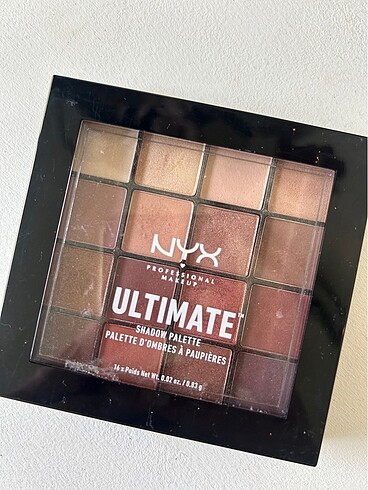 NYX Far Paleti