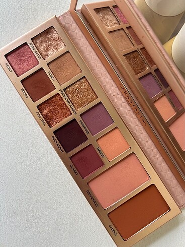 Anastasia Beverly Hills Far Paleti