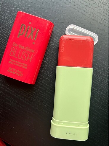  Beden Renk Pixi Stick Allık