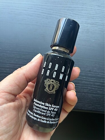 Bobbi Brown Intensive Skin Serum Fondöten