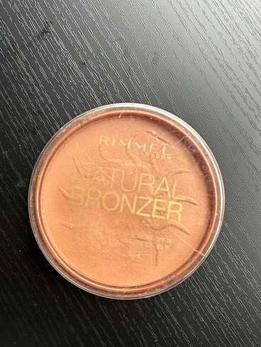 Rimmel London Bronzer