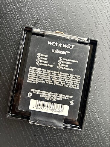  Beden Wet n Wild Bronzer