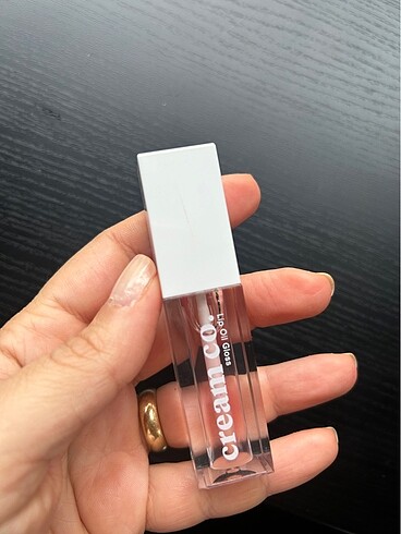 Cream Co Lip Oil Gloss