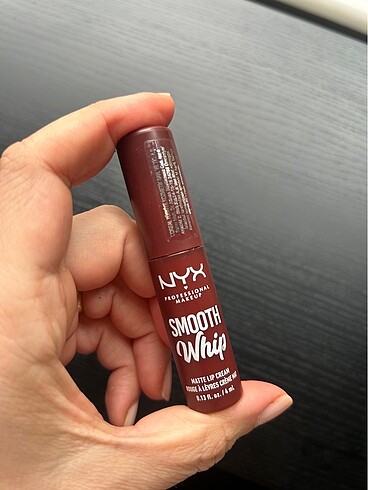 NYX Smooth Whip Matte Lip Cream
