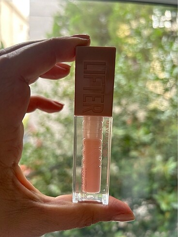  Beden Maybelline Lifter Gloss