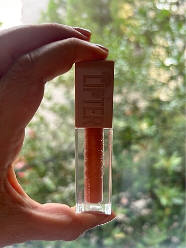 Beden Maybelline Lifter Gloss