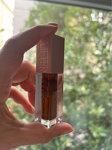Beden Maybelline Lifter Gloss