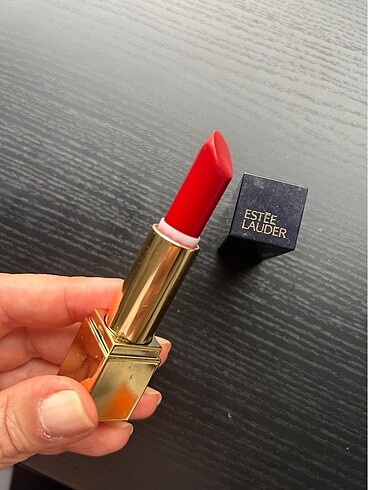 Beden Estee Lauder Pure Color Envy Ruj