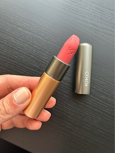 Kiko Velvet Passion Mat Ruj