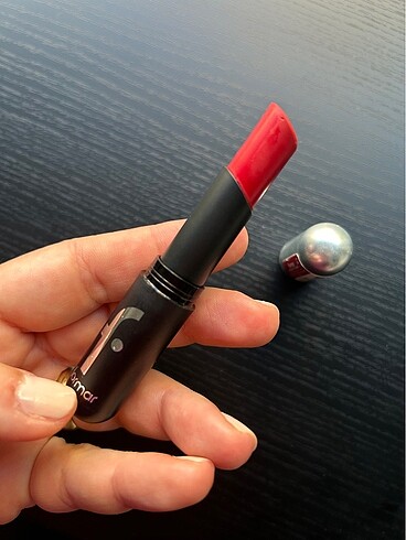 Flormar Lightweight Lip Powder Ruj