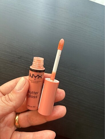  Beden Renk NYX Butter Gloss