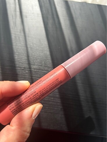  Beden NYX Lip Lingerie XXL Likit Mat Ruj