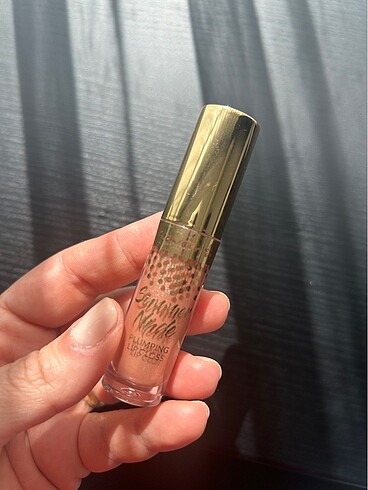 Lovely Sunmer Nude Plumping Lip Gloss