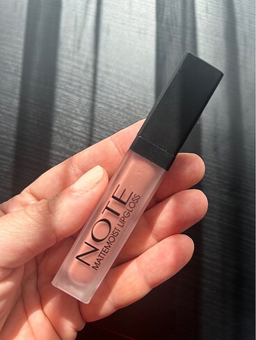 Note MatteMoist Likit Mat Lipgloss