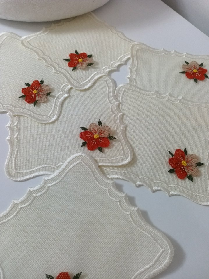 Nakışlı Beyaz Keten Peçete Seti - Görsel 3