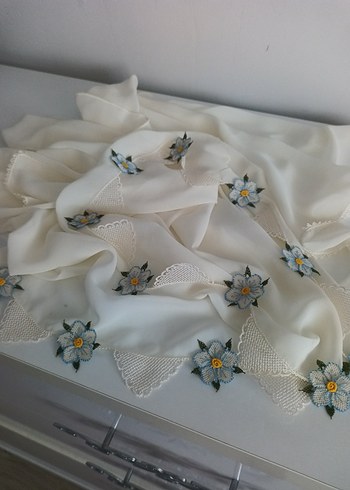 Dantel Detaylı Beyaz Vintage Kadın Fular - Görsel 5