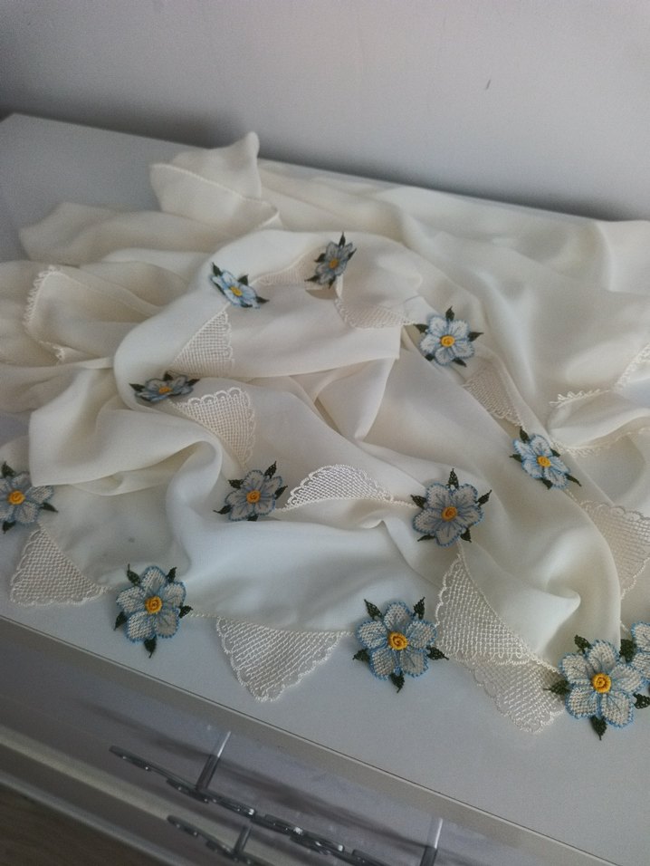 Dantel Detaylı Beyaz Vintage Kadın Fular - Görsel 5