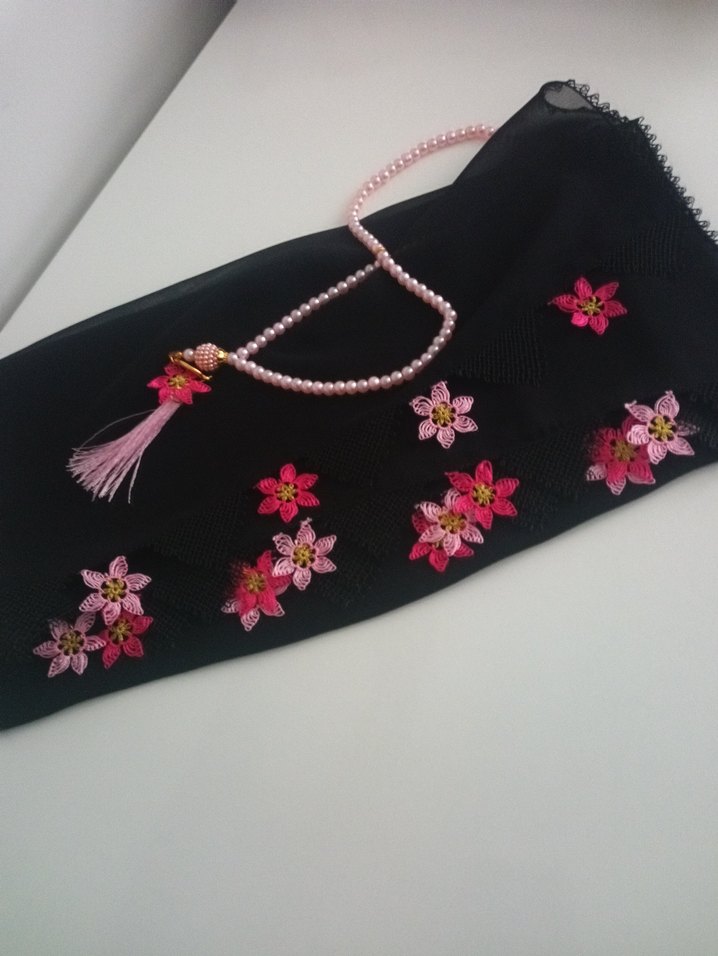 Boncuk İşlemeli Pembe Çiçek Desenli Kadın Şal - Görsel 2