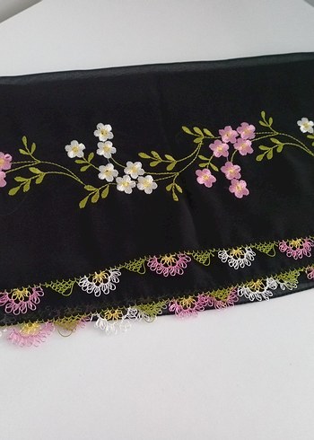 Çiçek İşlemeli Dantel Detaylı Kadın Fular - Görsel 7