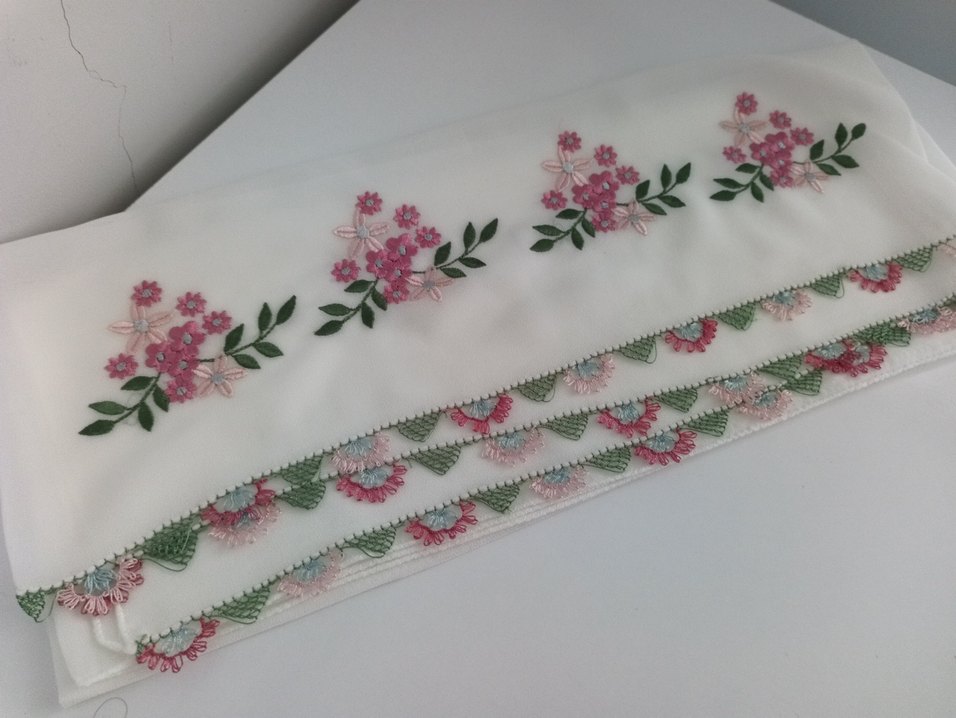 Dantel Detaylı Beyaz Kadın Fular - Görsel 4