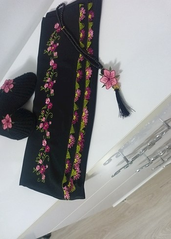 Püsküllü Siyah Bohem Kadın Atkı - Görsel 9