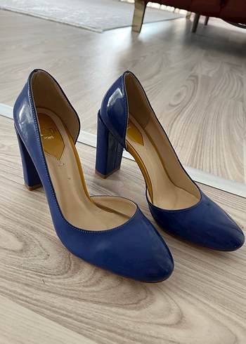 Mavi Parlak Kadın Topuklu Stiletto