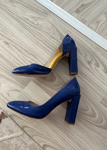38 Beden Mavi Parlak Kadın Topuklu Stiletto