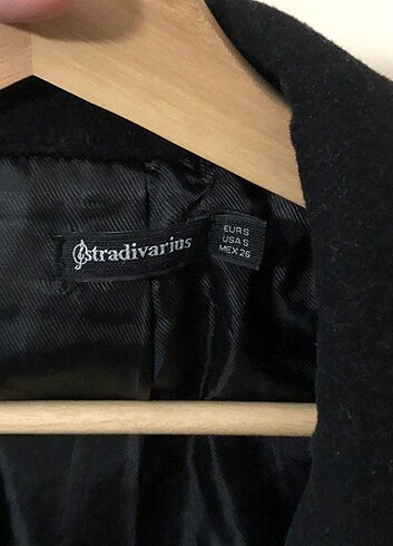 s Beden Stradivarius Siyah kaşe kaban