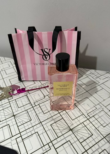 Victoria's Secret Bombshell Kadın Parfümü - Görsel 3