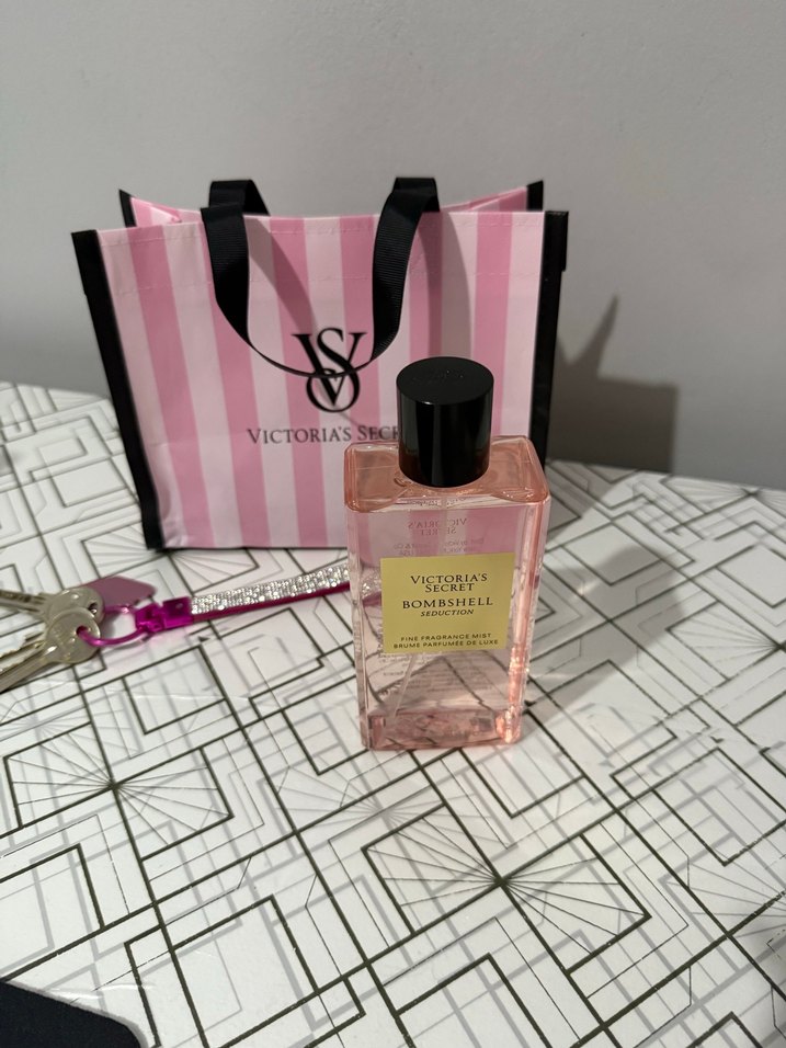 Victoria's Secret Bombshell Kadın Parfümü - Görsel 3