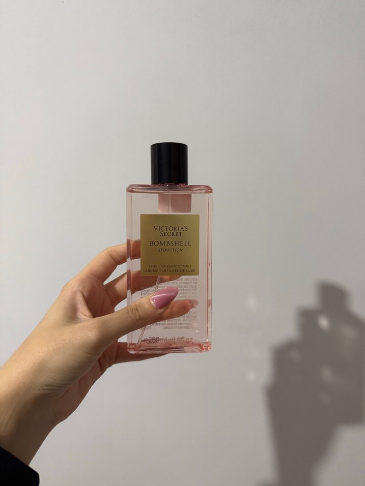 Victoria's Secret Bombshell Kadın Parfümü - Görsel 2