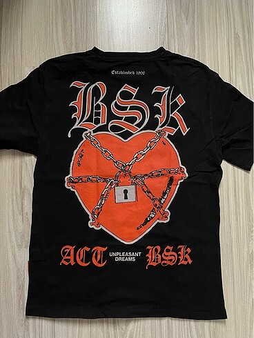s Beden BERSHKA BASKILI TSHİRT