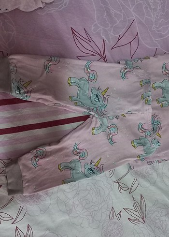 Unicorn Desenli Kız Çocuk Pijama Takımı - Görsel 3