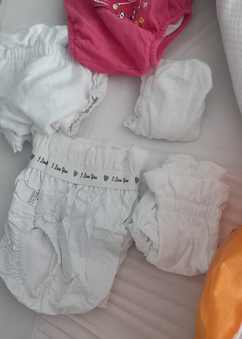 Diğer 4+ Beden: 9-20 kg