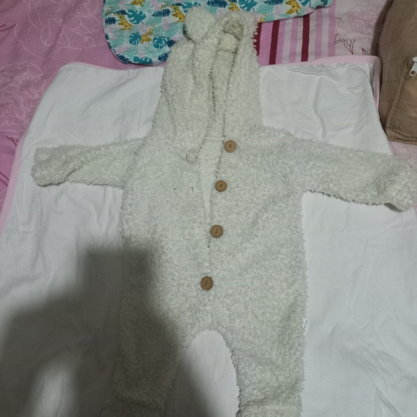 Beyaz Bebek Peluş Tulum Kapüşonlu - Görsel 2