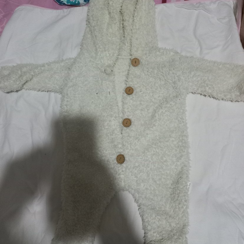 Beyaz Bebek Peluş Tulum Kapüşonlu - Görsel 3