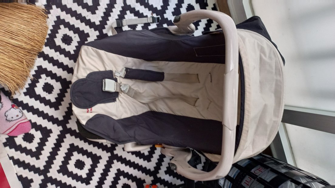 Beyaz-Gri Bebek Araba Koltuğu - Görsel 4