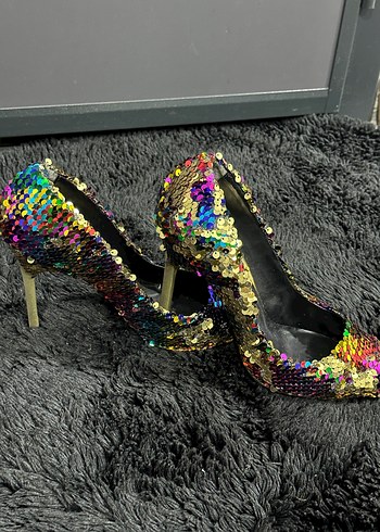 Parlak Pul Detaylı Renkli Yılan Desenli Topuklu - Görsel 3