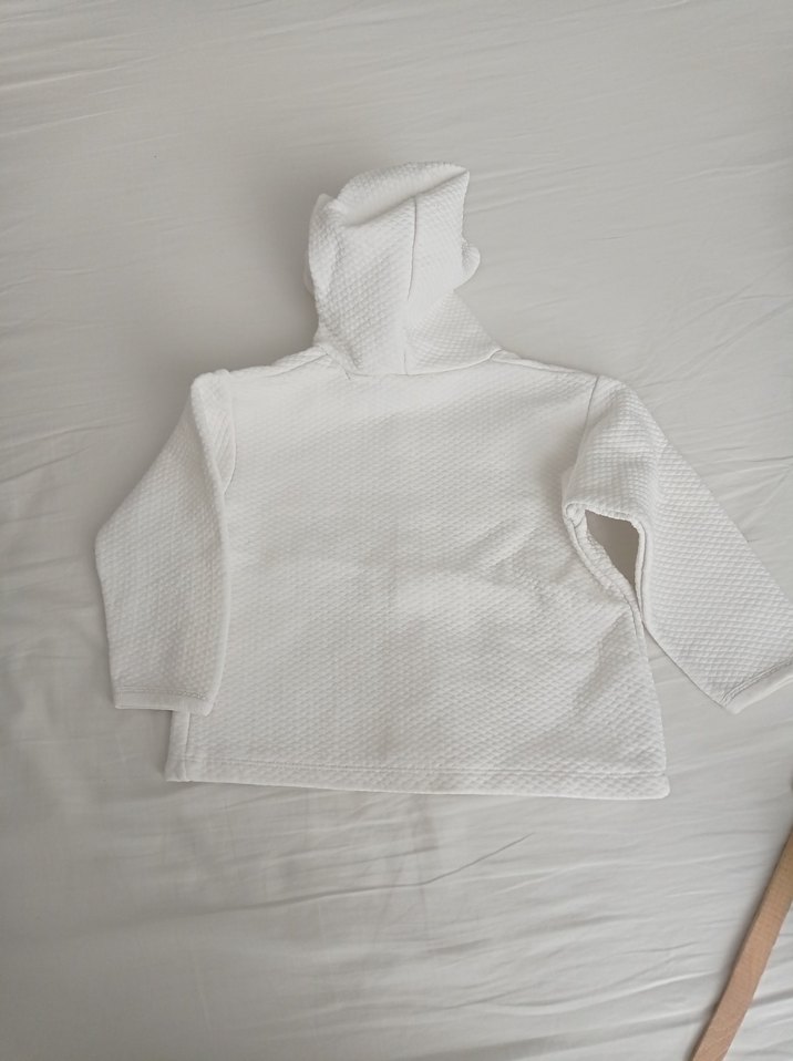 Kapüşonlu Beyaz Nakışlı Kız Çocuk Ceketi - Görsel 4