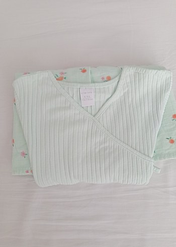 Kız Çocuk Beyaz V Yaka Piliseli Elbise - Görsel 6