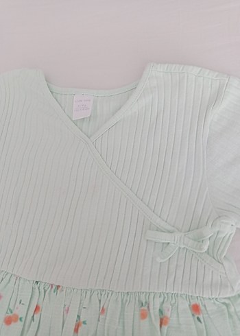 Kız Çocuk Beyaz V Yaka Piliseli Elbise - Görsel 4