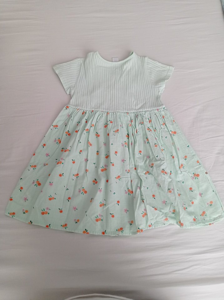 Kız Çocuk Beyaz V Yaka Piliseli Elbise - Görsel 5